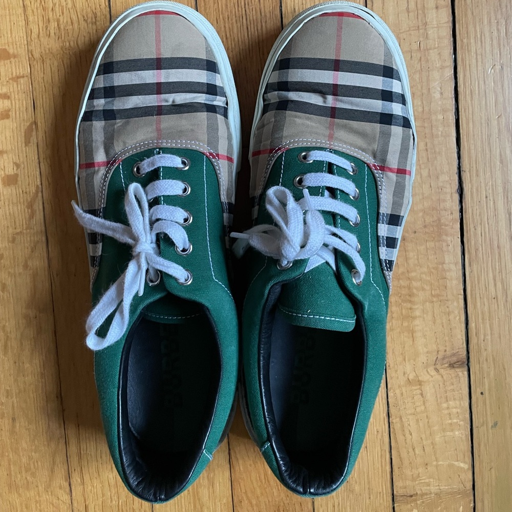 BURBERRY MENS VINTAGE ✔️COLOUR - BLOCK Signs of wear but a lot of life left.